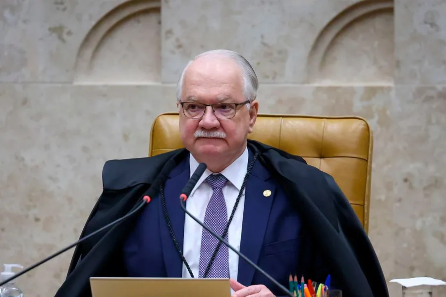 Fachin suspende decisões de Mendonça e Dino sobre diretor da PF