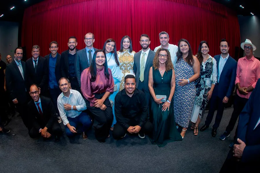 Teatro Escola Antônio Chicon Sobrinho abre as portas com noite de música, dança e teatro em Teixeira de Freitas Teatro Escola Antônio Chicon Sobrinho abre as portas com noite de música, dança e teatro em Teixeira de Freitas