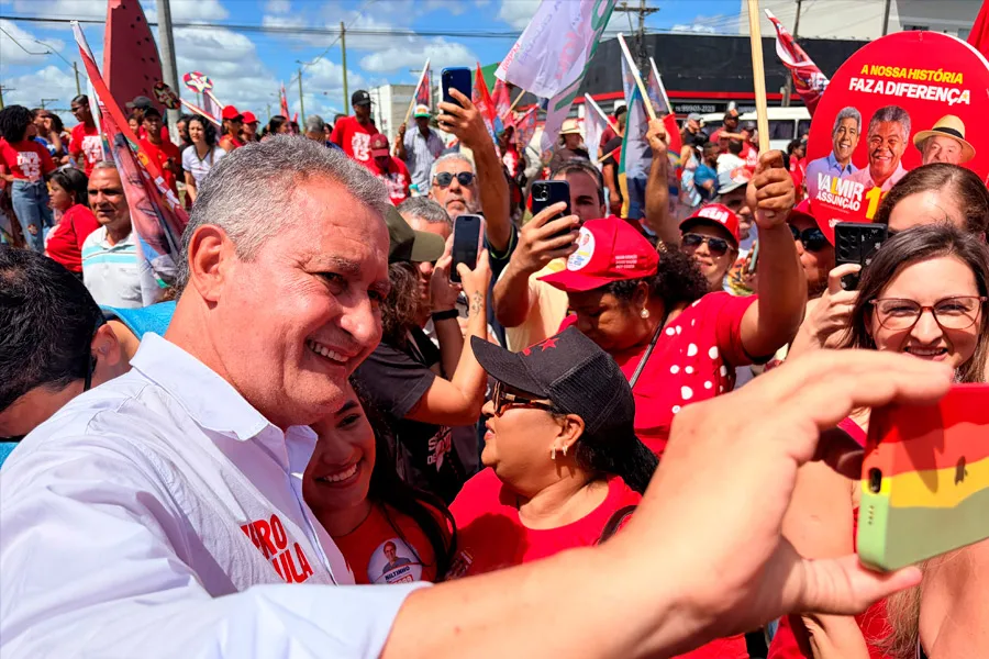 Em Teixeira de Freitas, Rui aponta reconstrução das políticas públicas como marco do Governo Lula 3 Em Teixeira de Freitas, Rui aponta reconstrução das políticas públicas como marco do Governo Lula 3