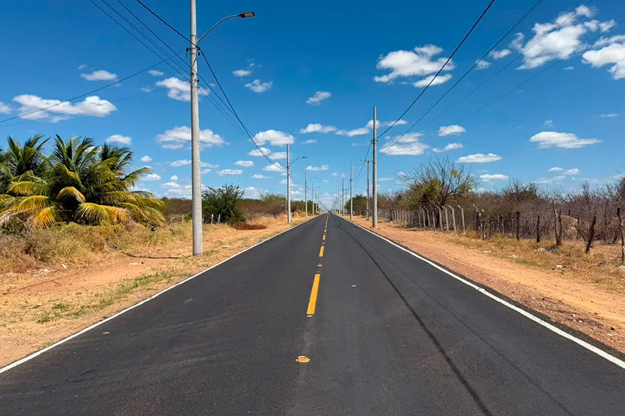 Pavimentação qualifica acesso entre comunidades em Sobradinho e Ibicaraí
