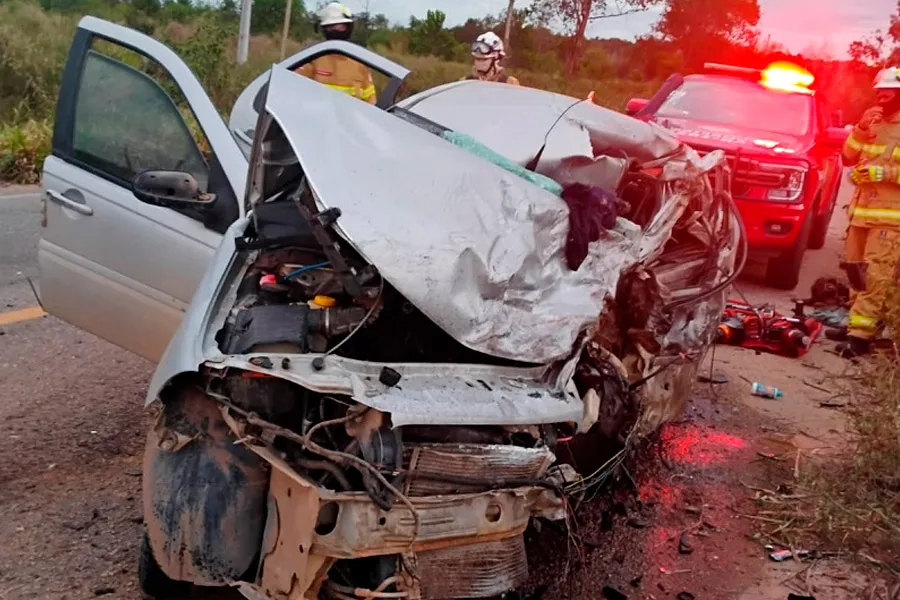 Ex-vereador e mais três morrem após grave acidente entre carros em Mucuri