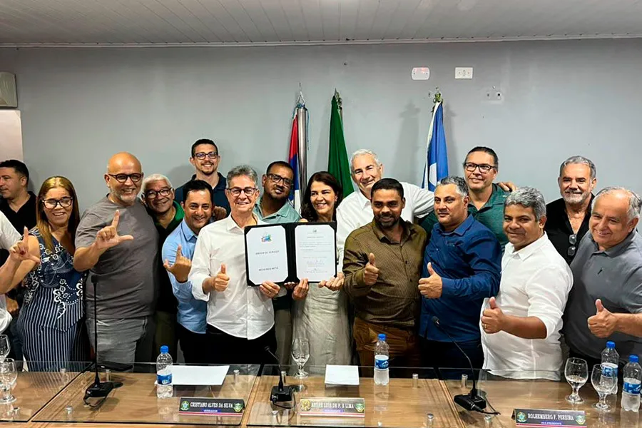 União de forças entre Beto Pinto e Governo da Bahia viabiliza 18km de estrada de Medeiros para Itupeva