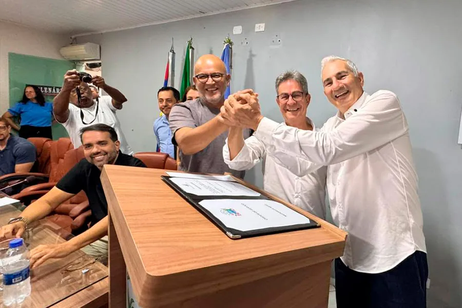União de forças entre Beto Pinto e Governo da Bahia viabiliza 18km de estrada de Medeiros para Itupeva União de forças entre Beto Pinto e Governo da Bahia viabiliza 18km de estrada de Medeiros para Itupeva