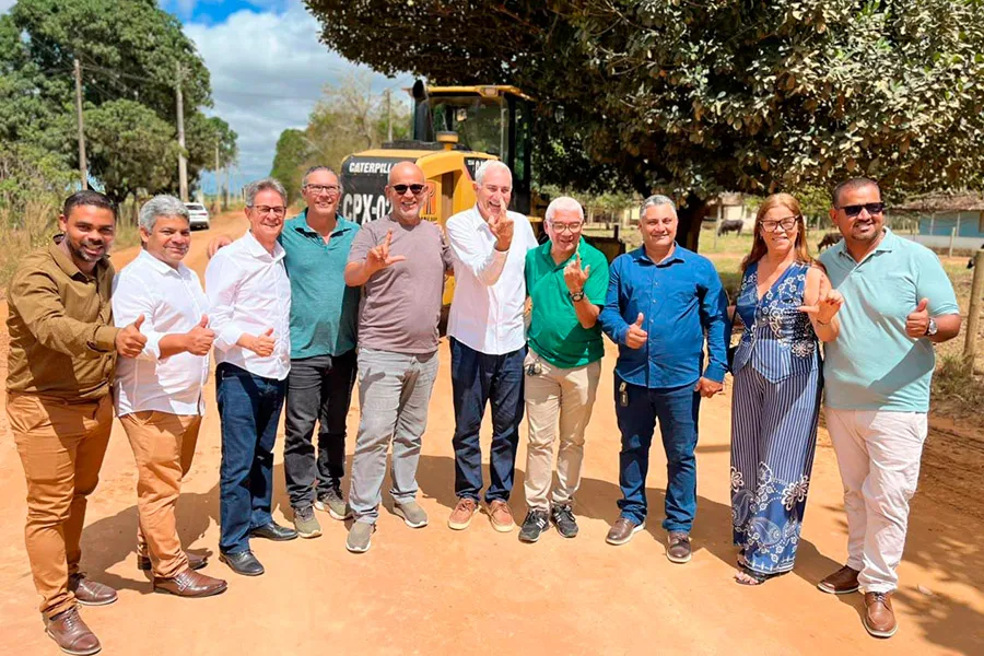 União de forças entre Beto Pinto e Governo da Bahia viabiliza 18km de estrada de Medeiros para Itupeva União de forças entre Beto Pinto e Governo da Bahia viabiliza 18km de estrada de Medeiros para Itupeva