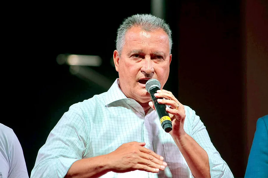 Rui diz que Brasil precisa ser “passado a limpo” e cobra investigação de caso envolvendo ACM Neto e Vorcaro