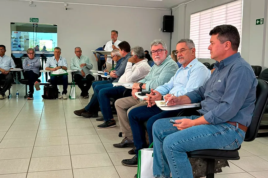 Câmara Setorial do Cacau debate integração entre polos produtivos e fortalecimento do cooperativismo na Bahia Câmara Setorial do Cacau debate integração entre polos produtivos e fortalecimento do cooperativismo na Bahia