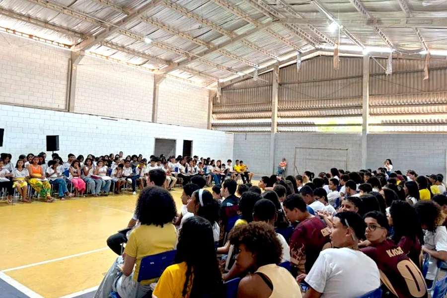 Escolas municipais de Mucuri realizam atividades alusivas ao Setembro Amarelo com apoio da Secretaria de Saúde Escolas municipais de Mucuri realizam atividades alusivas ao Setembro Amarelo com apoio da Secretaria de Saúde