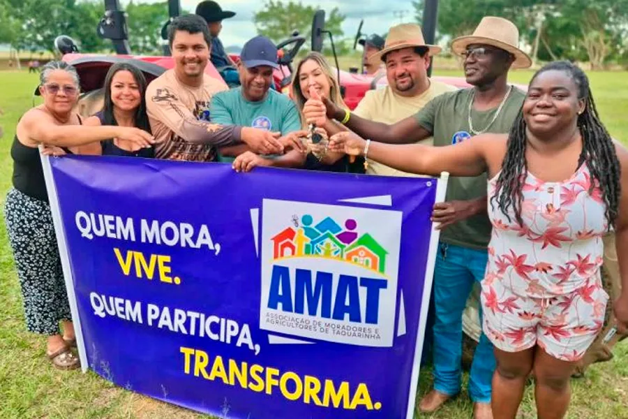 Prefeito faz entrega de Trator Agrícola à associação de Taquarinha durante 5ª Cavalgada entre Amigos