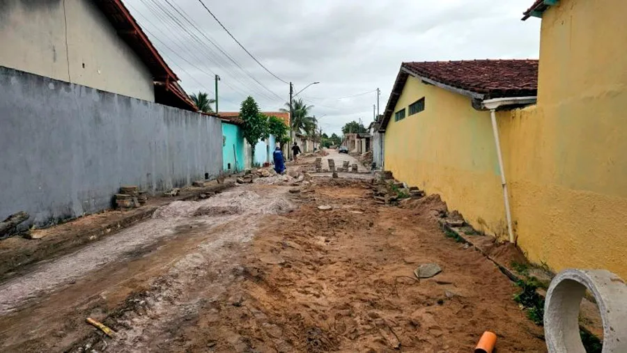 Obra de esgotamento sanitário do bairro Ettori Gazzinelli supera 100 dias e mantém cronograma acelerado para beneficiar 190 famílias em Mucuri Obra de esgotamento sanitário do bairro Ettori Gazzinelli supera 100 dias e mantém cronograma acelerado para beneficiar 190 famílias em Mucuri