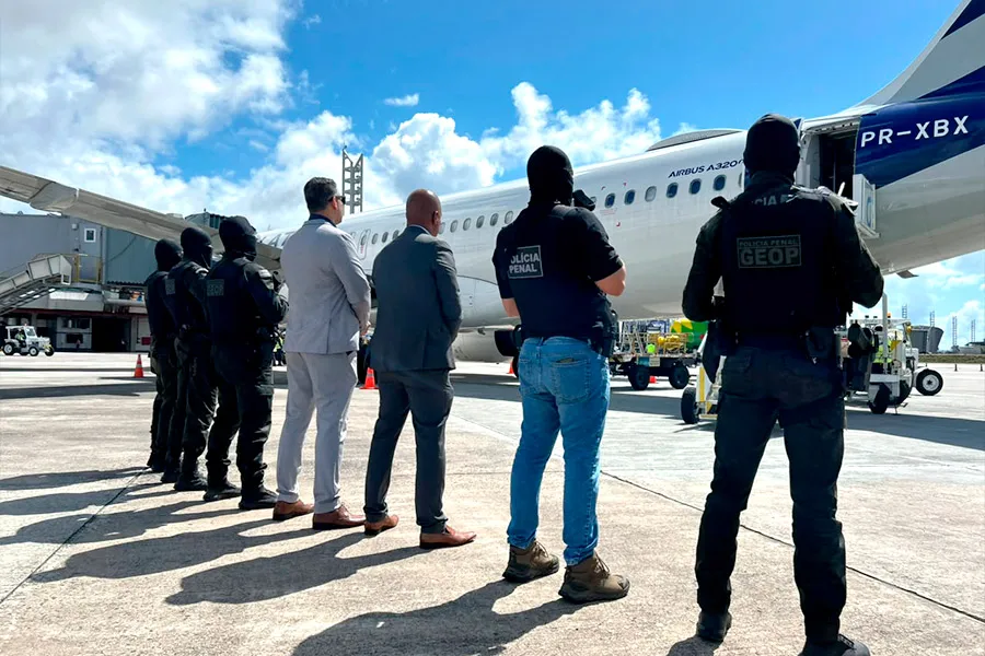 Amparado pela Lei Antifacção, Estado da Bahia amplia combate ao crime organizado e transfere líderes de facções para presídios federais