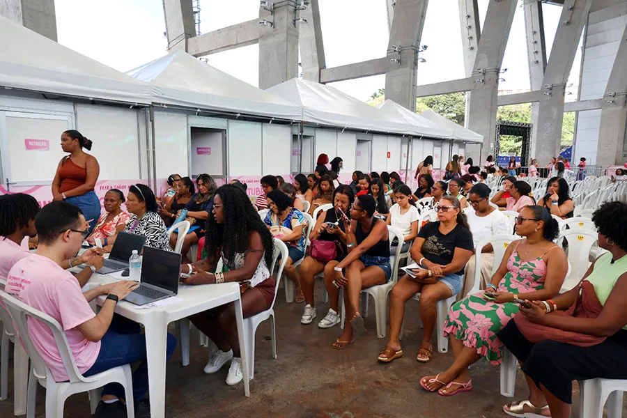 Estado da Bahia reforça prevenção ao câncer de mama com 40 mil mamografias em Salvador Estado da Bahia reforça prevenção ao câncer de mama com 40 mil mamografias em Salvador