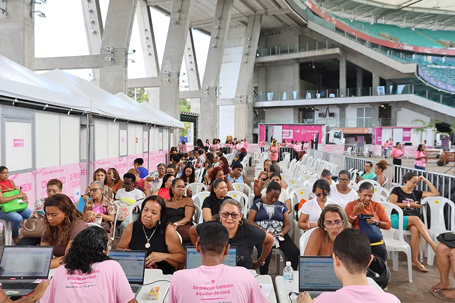 Outubro Rosa: Sesab mantém agendamentos para mamografias e consultas em Salvador