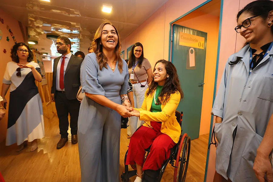 Roberta Santana recebe ministra para conhecer rede de cuidado à pessoa com deficiência na Bahia Roberta Santana recebe ministra para conhecer rede de cuidado à pessoa com deficiência na Bahia