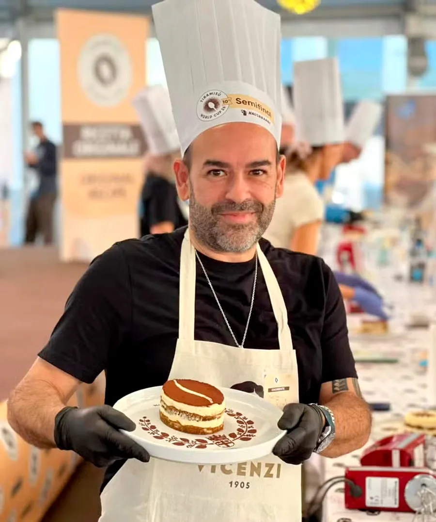 Confeiteiro amador de SP vence campeonato mundial de tiramisù na Itália