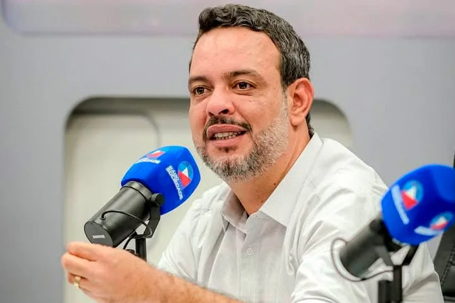 Lucas Reis celebra aprovação do fim da escala 6x1 e alerta para risco de retrocesso com Flávio Bolsonaro