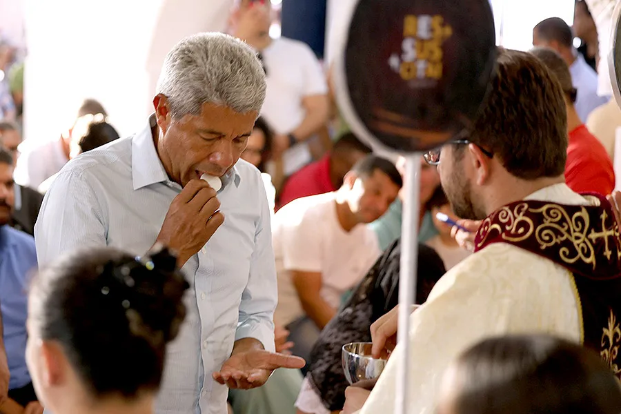 Governador Jerônimo Rodrigues participa de celebração em homenagem a Santa Teresa, em Ribeira do Pombal Governador Jerônimo Rodrigues participa de celebração em homenagem a Santa Teresa, em Ribeira do Pombal
