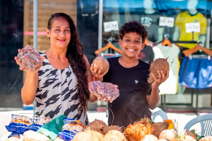 Feira da Agricultura Familiar aproxima produtores e consumidores em Teixeira de Freitas Feira da Agricultura Familiar aproxima produtores e consumidores em Teixeira de Freitas