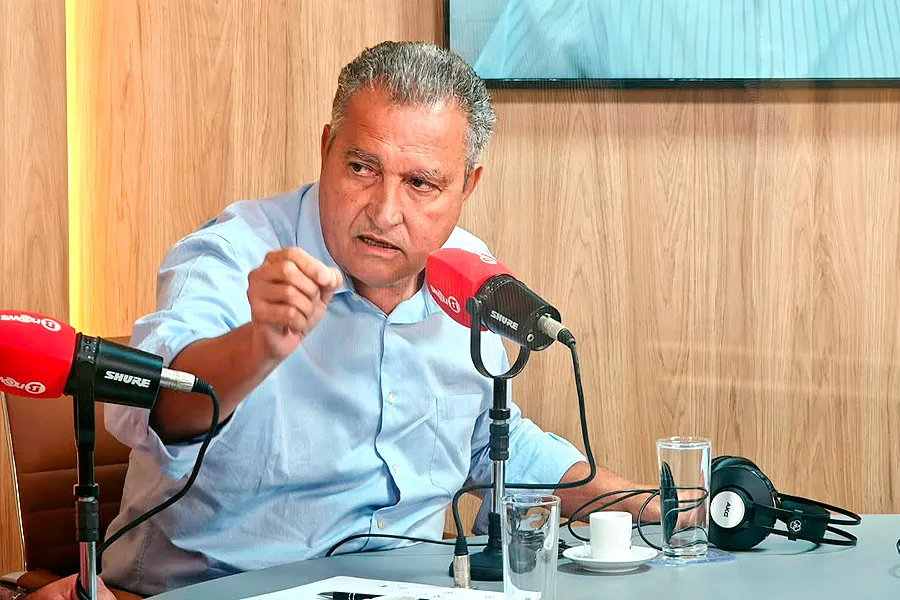 Após debate da Band, Rui cobra resposta de Flávio ao desafio de Lula: “Tenha coragem” Após debate da Band, Rui cobra resposta de Flávio ao desafio de Lula: “Tenha coragem”