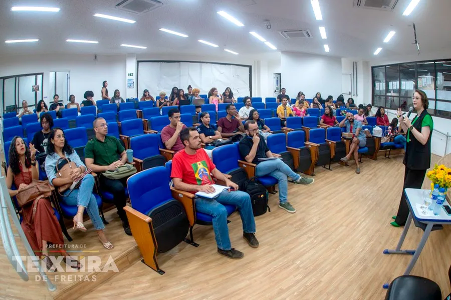 IHAC do Campus Paulo Freire promove encontro formativo em parceria com a Prefeitura