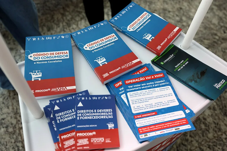 Blitz orienta passageiros sobre gratuidade do transporte no segundo turno das Eleições 2026 Blitz orienta passageiros sobre gratuidade do transporte no segundo turno das Eleições 2026