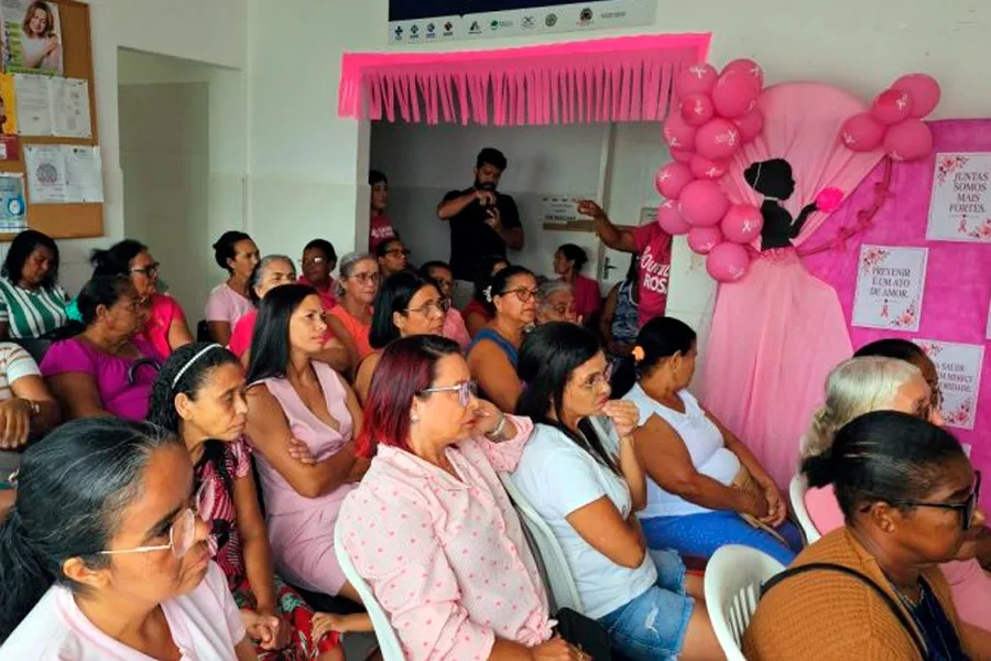 Mulheres de Itabatã protagonizam ação do “Outubro Rosa” em defesa da saúde, da prevenção e do autocuidado