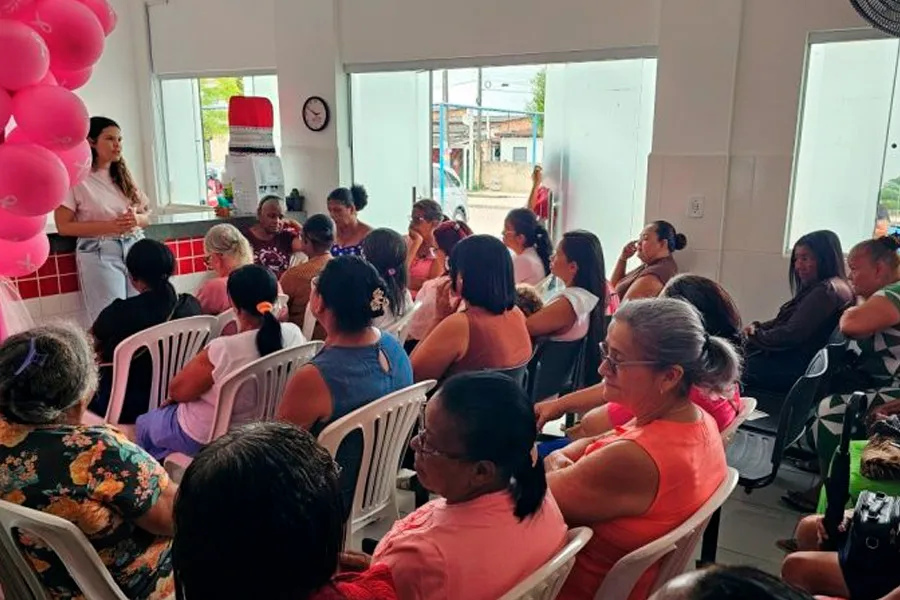 Mulheres de Itabatã protagonizam ação do “Outubro Rosa” em defesa da saúde, da prevenção e do autocuidado