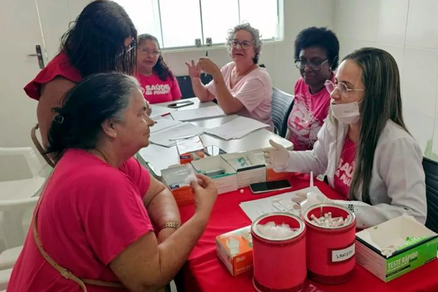 Mulheres de Itabatã protagonizam ação do “Outubro Rosa” em defesa da saúde, da prevenção e do autocuidado