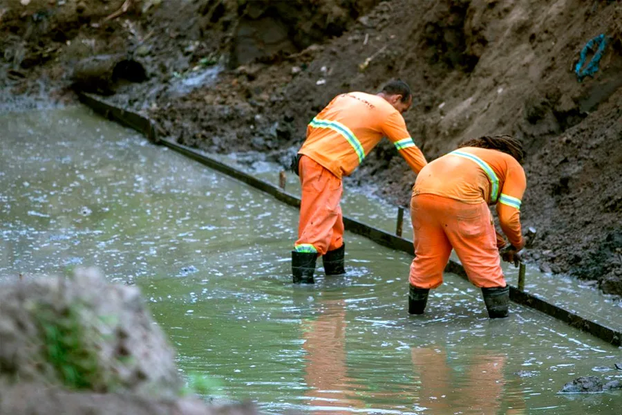 Prefeitura dá continuidade às obras de drenagem na área do futuro Parque Ecológico