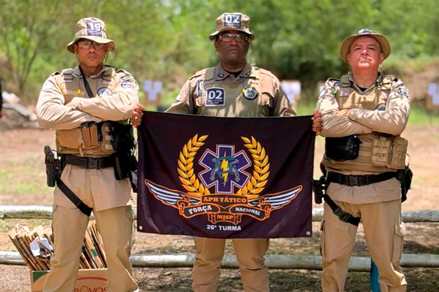 Comandante, subcomandante e tenente da 87ª CIPM concluem curso de APH Tático 
