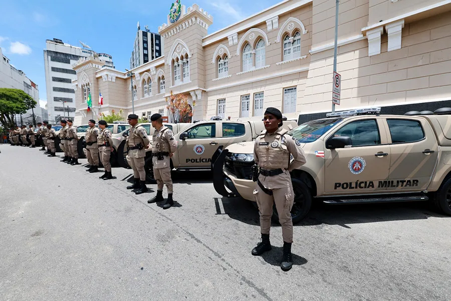 Segurança fortalecida: governador entrega 48 novas viaturas à Polícia Militar e amplia proteção às mulheres Segurança fortalecida: governador entrega 48 novas viaturas à Polícia Militar e amplia proteção às mulheres