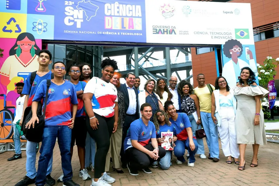 Protagonismo feminino e inovação marcam a abertura da 23ª Semana Nacional de Ciência e Tecnologia na Bahia