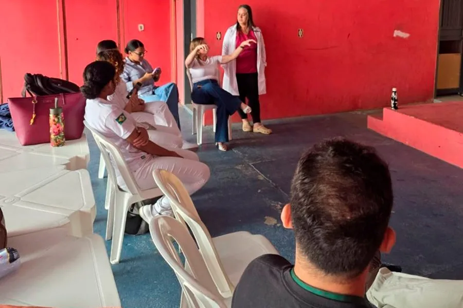 Capacitação prepara cuidadores do Abrigo Institucional para atuação em situações de crise com acolhidos