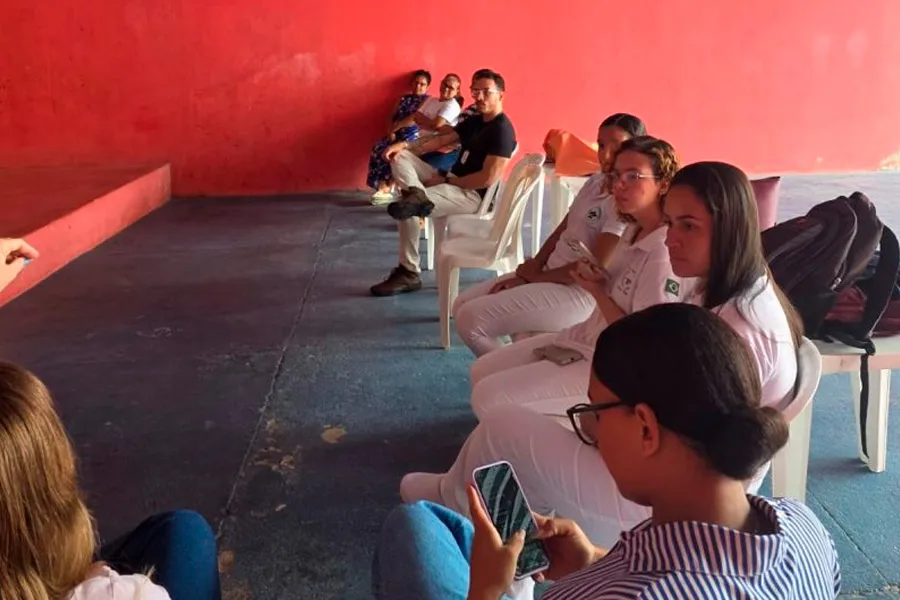 Capacitação prepara cuidadores do Abrigo Institucional para atuação em situações de crise com acolhidos Capacitação prepara cuidadores do Abrigo Institucional para atuação em situações de crise com acolhidos