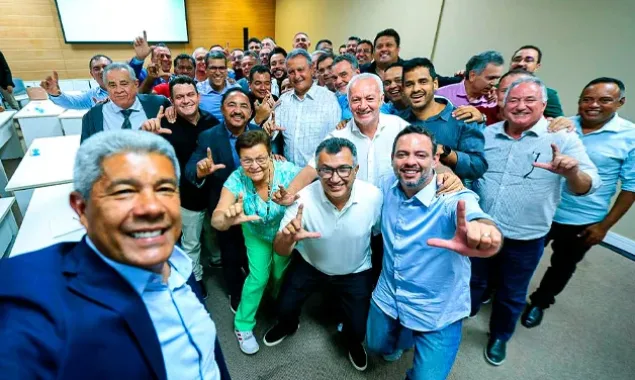 14 prefeitos do Norte da Bahia reafirmam apoio a Jerônimo, Rui, Wagner e Lula