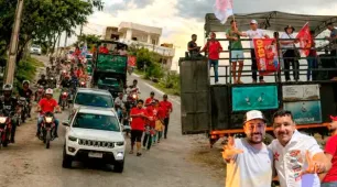 "Buzinaço do 13" reúne mais de 200 veículos e destaca investimentos de Lula e Jerônimo em Teixeira de Freitas