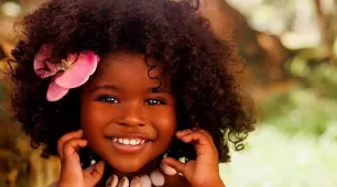 "Mini Moana" de 2 anos, do interior do Pará, encanta as redes sociais
