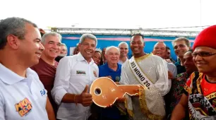 “A Micareta de Feira deve ser um espaço de respeito”, declarou governador durante abertura oficial 