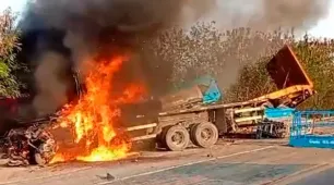 Acidente na BR-101 em Eunápolis deixa três mortos: Dois veículos ficaram em chamas