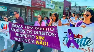Agosto Lilás leva campanha contra a violência às ruas de Teixeira de Freitas