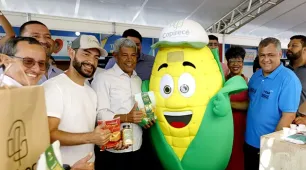 Agricultura familiar reafirma seu protagonismo e movimenta economia em evento no Parque Costa Azul