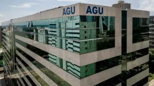 AGU pede suspensão imediata do afastamento de diretor-geral da PF