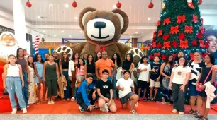 Alunos destaque da Escola Luís Eduardo Magalhães são premiados com sessão de cinema em Teixeira de Freitas