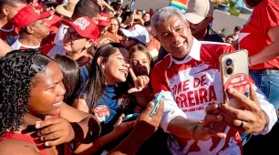 Após ato histórico em Feira de Santana, Jerônimo leva onda vermelha para mais cidades do interior