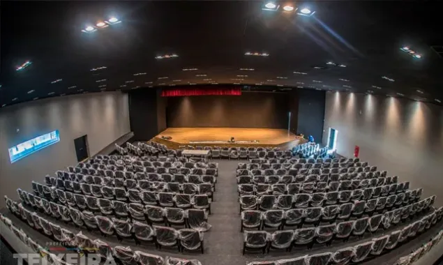 Auditório da Escola Municipal Antônio Chicon Sobrinho entra na reta final da obra