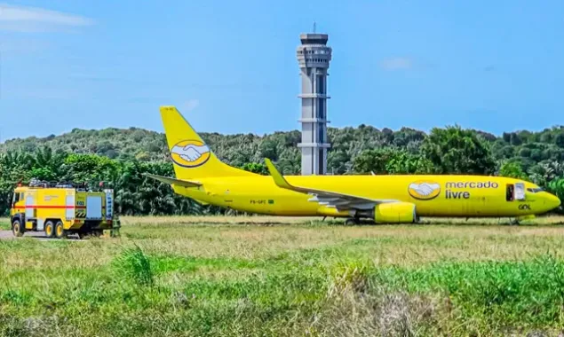 Avião cargueiro da Gol sai da pista após pouso no aeroporto de Salvador