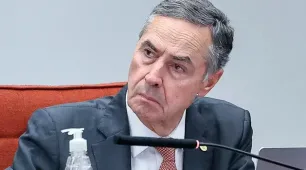 Barroso anuncia que vai deixar cargo de ministro do STF