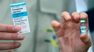 Brasil recebe 2,5 mil unidades de fomepizol, antídoto contra metanol