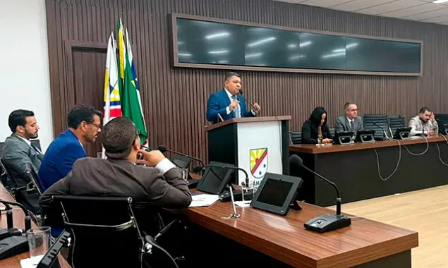 CMTF realiza sessão ordinária com debate sobre eleições e projetos em tramitação