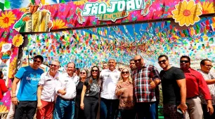 Com ocupação de 100% na rede hoteleira, Lençóis recebe visita do governador durante os festejos juninos