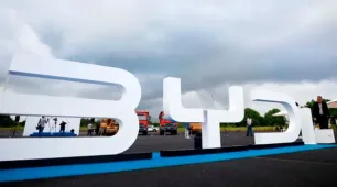 Com presença de Jerônimo, BYD inaugura primeira fábrica de carros elétricos na Bahia